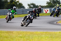 Evening Low_Mid Group Black Bikes